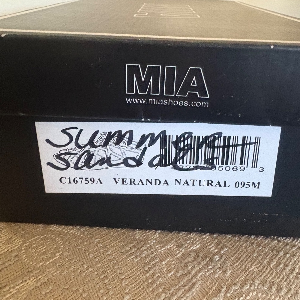 Mia Veranda Sandal.  Size 9.5 - Picture 5 of 5